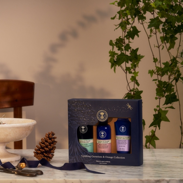   Neal's Yard Remedies Uplifting Geranium & Orange Collection 
